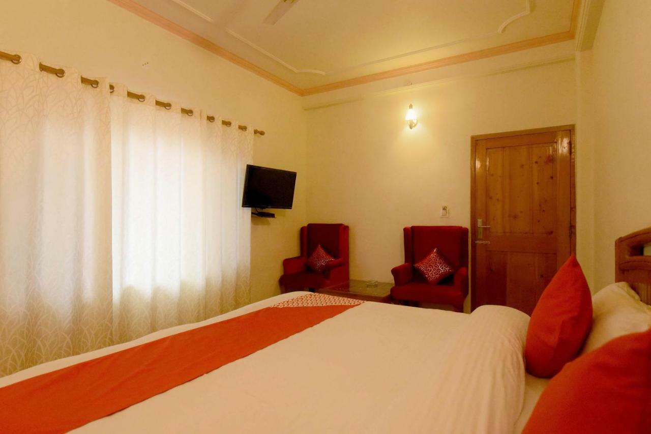 Oyo 7138 Acharya Cottage Манали Экстерьер фото