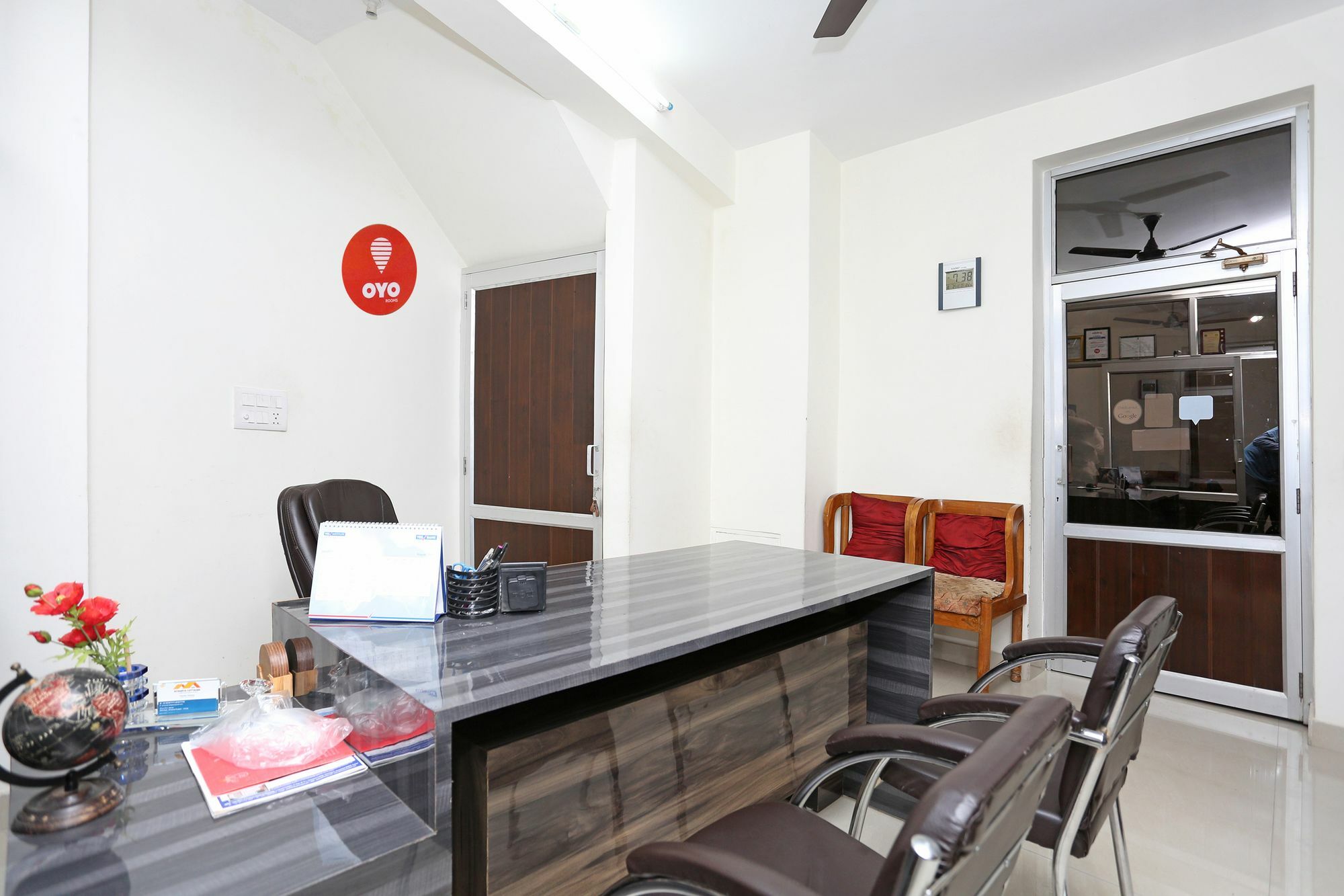 Oyo 7138 Acharya Cottage Манали Экстерьер фото